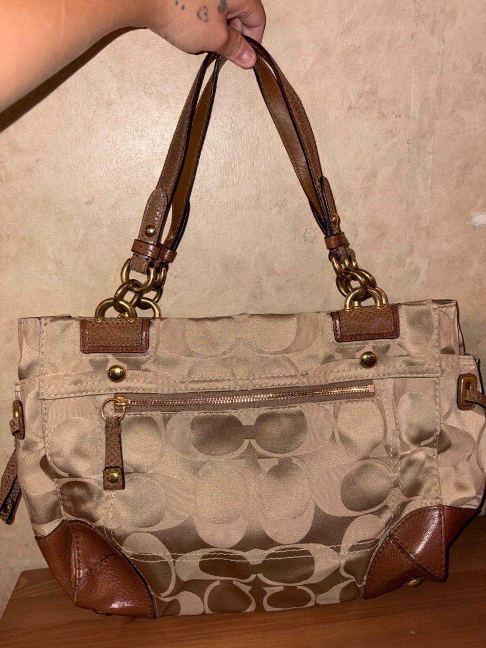 Coach - Picture 2 of 6
